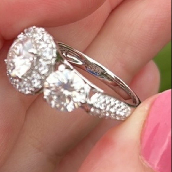 Three Stone Round Cut Moissanite Sterling Silver Wedding Halo Ring 3CT - Picture 2 of 9